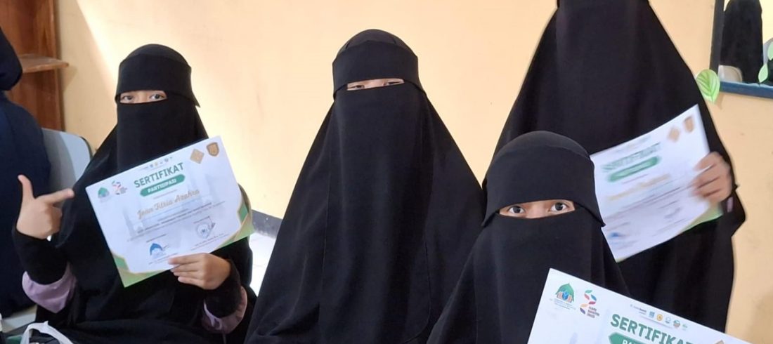 SMP Putri Humaira, Rebut Gelar Juara MHQ pada ajang Musabaqoh Tahunan Hari Santri Nasional (MUSTAHSAN) di Pondok Pesantren Al Qur’an KH. Abdullah Syafi’ie, Pulo Air, Sukabumi, Minggu (19/10/2025)